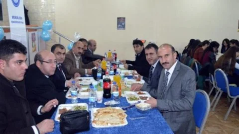 Diyadin Eğitim-bir-sen Üyeleri Yemekte Buluştu
