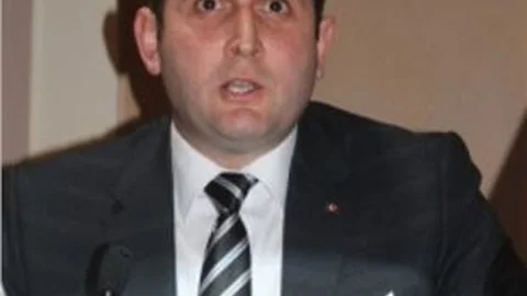 Kuyumcular Kunduracılar Caddesinin Üzerinin Kapatılmasını İstiyor