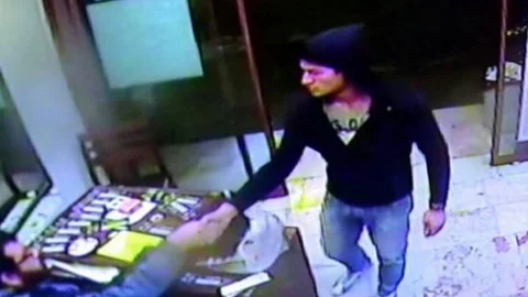 (özel Haber) Acemi Hırsızlar 1 Dakikada Yakalandı