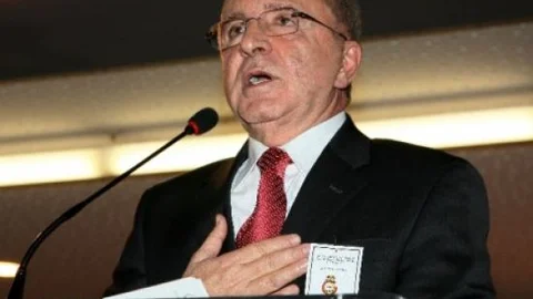 Ünal Aysal Kendini Savundu