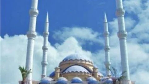 Külliye Cami'ne Yaşlı Ve Engelli Asansörü