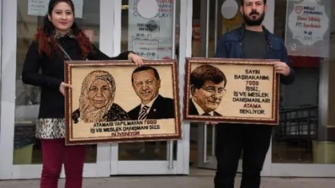 İşsizler Cumhurbaşkanı Ve Başbakan'a Halı Yolladılar