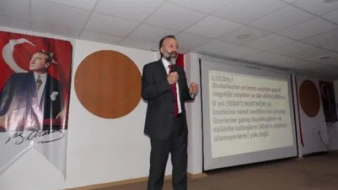 Gülü Sevenler Derneği'nden Uyuşturucu Konferansı