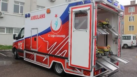 Karabük'e 450 Bin Tl'lik Çoklu Acil Yardım Ambulansı