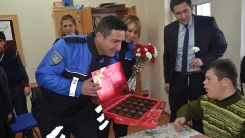 Tdp Ekipleri Recep Birsen Özen Özel Eğitim Uygulama Okulu Ve İş Eğitim Merkezini Ziyaret Etti