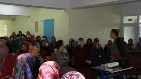 Öğrenen Kadın Mutlu Yarın Projesi Toplantısı