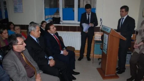 Açık Ortaokuldan Mezun Olan 75 Kişiye Diplomaları Verildi