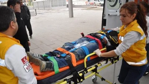 Karacasu'da Trafik Kazası; 3 Yaralı