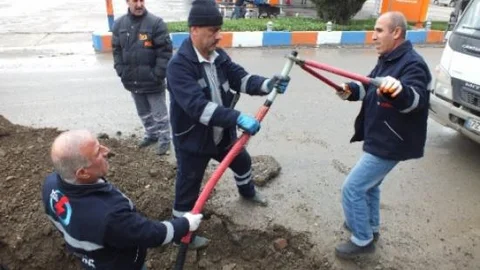 Aşırı Yüklenme Batman'da Hatları Patlattı