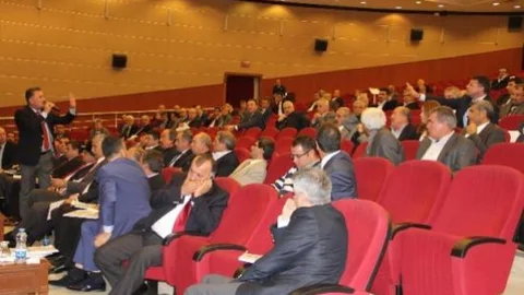 Belediye Başkanlarının Tank Kavgası