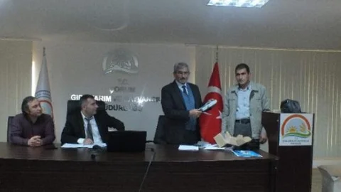 Çorum'da Koyun Ve Keçi Yetiştiricilerine El Kantarı Dağıtıldı