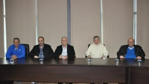 Sakaryaspor Kulüp Başkanı Selahattin Aydın'dan Değerlendirme Toplantısı