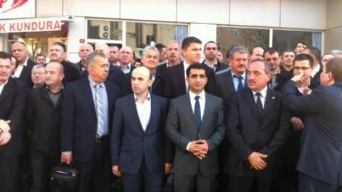 Uluslularder Kaymakam Şakar Ve Başkan Uzun'u Ağırladı