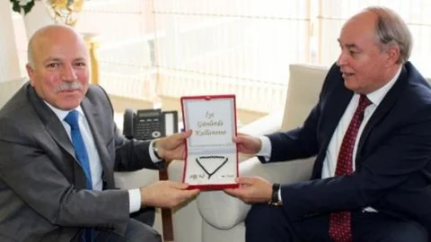 Rusya Başkonsolosu Talanov Başkan Sekmen'i Ziyaret Etti