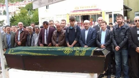 Şehit Babası Kalp Krizi Geçirerek Hayatını Kaybetti