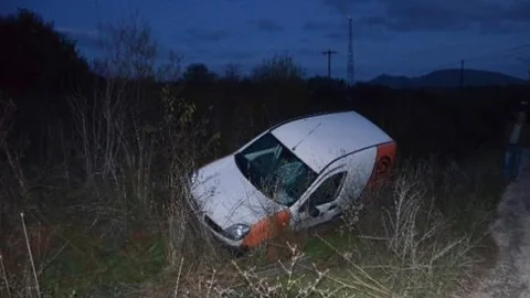 Virajı Alamayan Sürücü Yayaya Çarptı