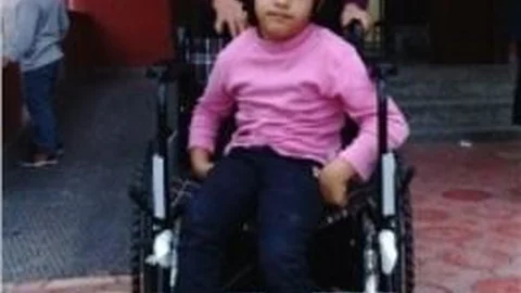 Tekerlekli Sandalyesi Çalınan Büşranur'u Hayırsever İşadamı Güldürdü