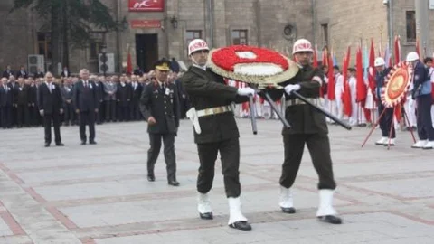 Isparta'da Ata'yı Anma Töreni