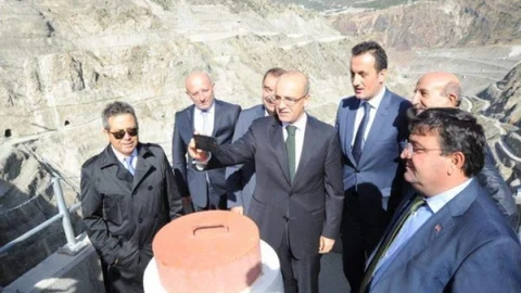 Maliye Bakanı Mehmet Şimşek Artvin'de