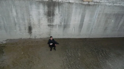 Dereyi Görmeden Paçayı Sıvadı