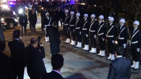 Başbakan Davutoğlu Kırklareli Valiliğini Ziyaret Etti