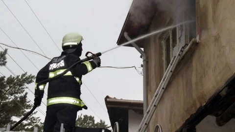 Iraklı Sığınmacıların Kaldığı Evde Yangın