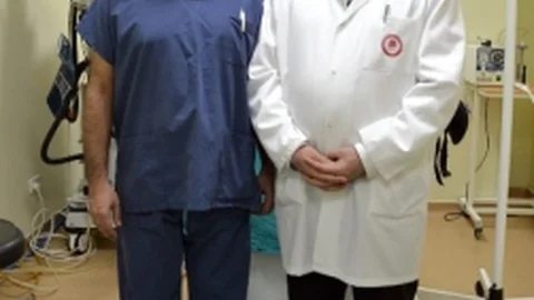 Kapalı Yöntemle Kalın Bağırsaktan Vajina Yaptılar