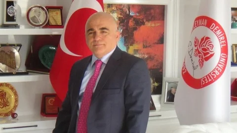 Rektörün Makamında ''Böcek'' Araması Yapıldı