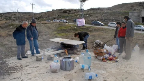 Sosyal Medya Örgütlenmesi Bu Defa Sokak Hayvanların İmdadına Yetişti