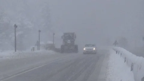 Bolu Dağı'nda Kar Yağışı Devam Ediyor