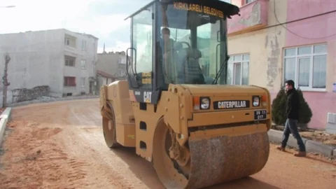 Kırklareli'nde Yol Ve Kaldırım Çalışmaları Aralıksız Sürüyor