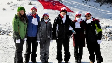 Rektör Prof. Dr. Korkmaz Ve Ailesi Sarıkamış'taki Asırlık Yürüyüşe Katıldı