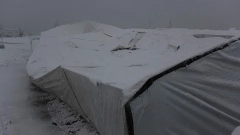 Rize'de Fuar Çadırı Çöktü