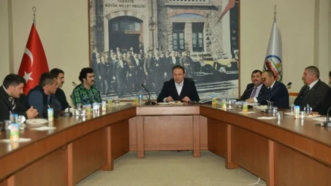 Başkan Yıldırım Muhtarlarla Bir Araya Geldi