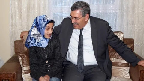 Müdür Dursun Öğrenci Ailelerini Evlerinde Ziyaret Etti