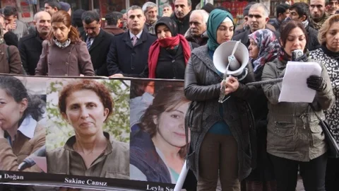 Paris'te Üç Kürt Kadının Öldürülmesi Nedeniyle Açıklama