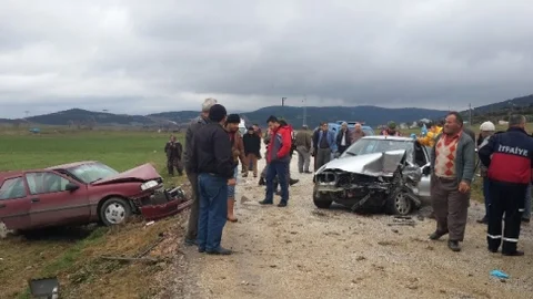 Cenaze Dönüşü Kaza 7 Yaralı