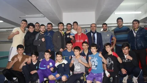 Bayburt Grup A. Ş. Milli Boksörler Önder Ve Onur Şipal Kardeşlere Sponsor Oldu