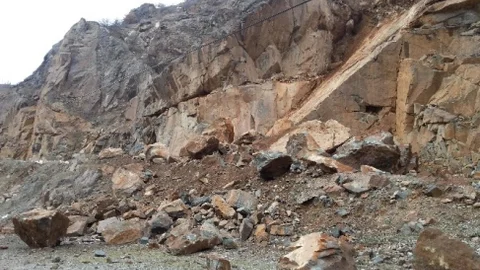 Torul Hes'te Heyelan