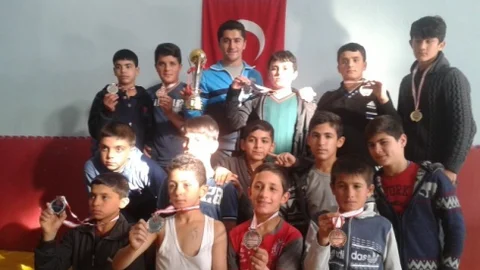 Elbistan'da Yıldızlar Güreş Turnuvası
