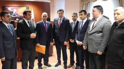 AK Parti Kırşehir İl Başkanı Kendirli Mazbatasını Aldı