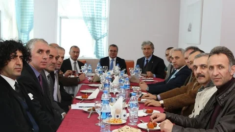 “100. Yılında 100 Gençle Çanakkale'ye” Projesinin Değerlendirmesi Arü'de Yapıldı