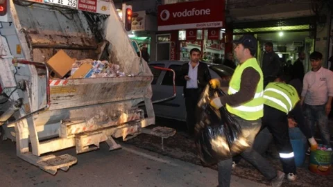 Siirt'te Çöpler Müzik Eşliğinde Toplanıyor