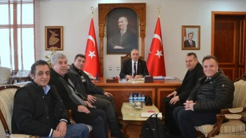 Keldani Cemaati Heyetinden Vali Can'a Ziyaret