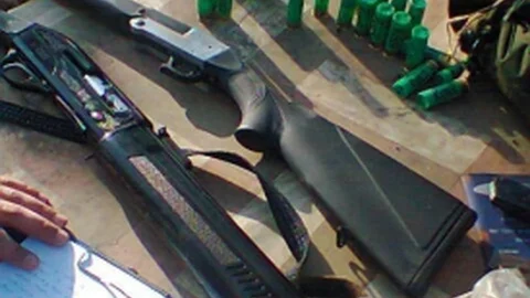 Silahları Satamadan Jandarmaya Yakalandı