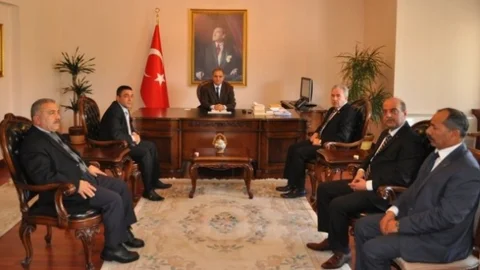 MHP'den Vali Tapsız'a Ziyaret