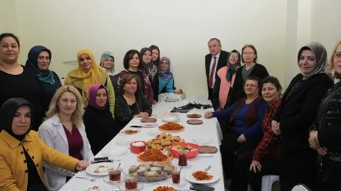 Bolu Belediye Başkanı Yılmaz Marifetleri Kadınları Ziyaret Etti
