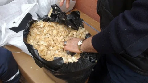 Talaş Arasında Kaçak Sigara Sevkıyatı