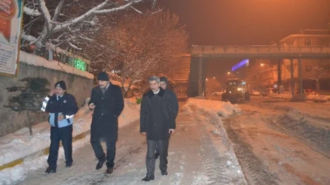 Muş'ta Kar Temizleme Çalışması