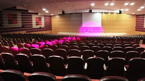 Kmü'ye Bin Kişilik Konferans Salonu